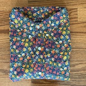 Lands’ End floral short sleeve button down shirt